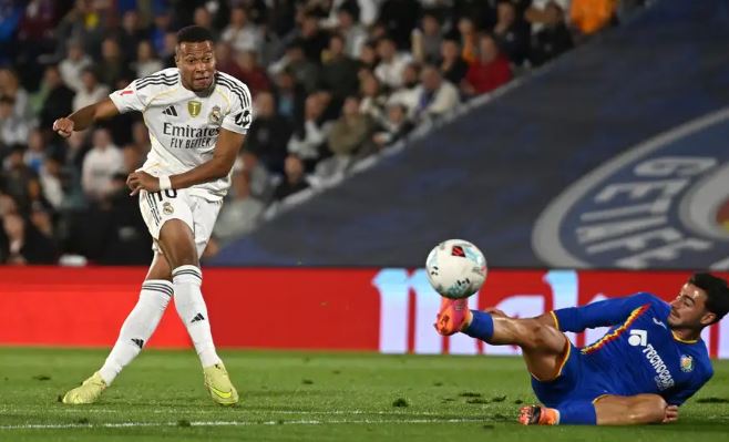 مبابي يكرر رقما تاريخيا لرونالدو مع ريال مدريد