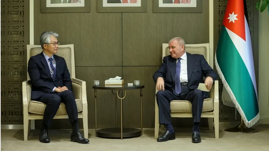 عطية يلتقي السفير الكوري الجنوبي 