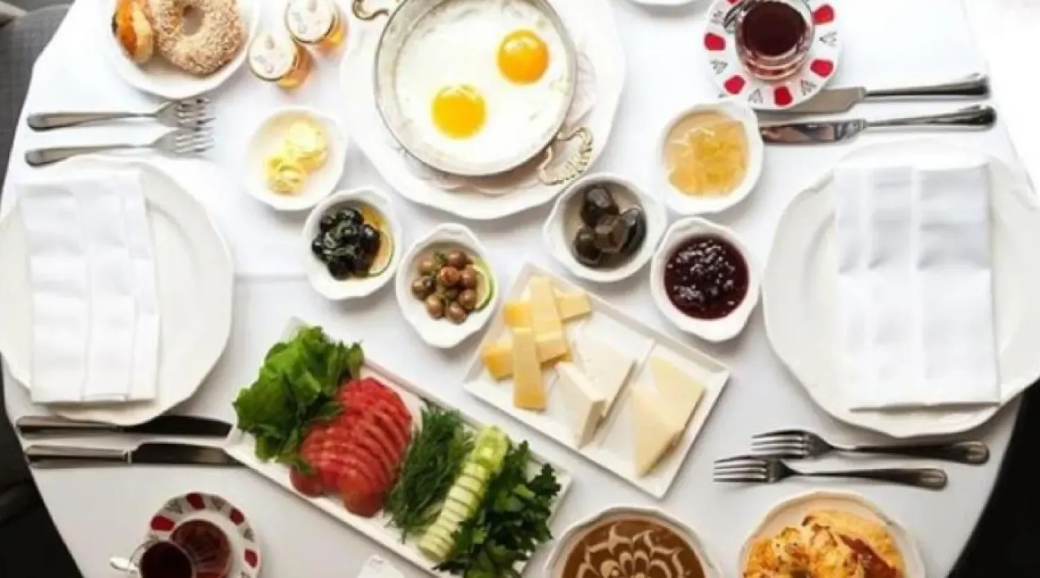 5 أطعمة يُنصح بعدم تناولها في الصباح