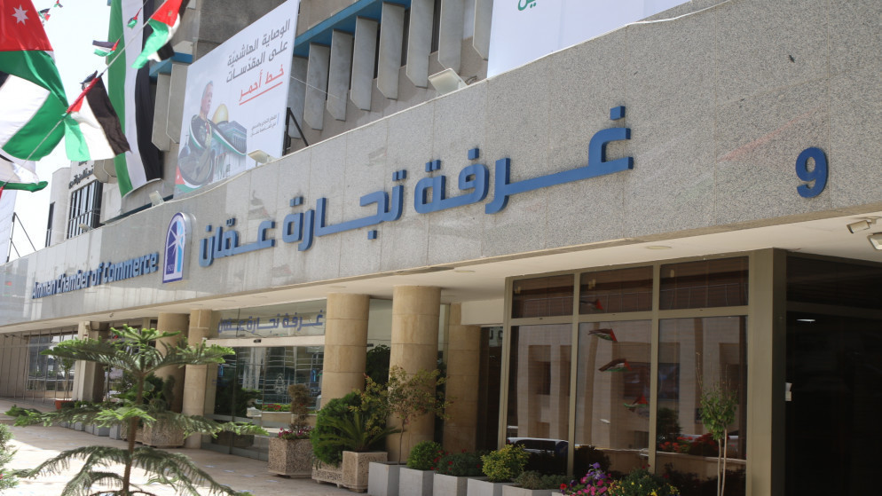 تجارة عمان: شمول النقل السياحي المتخصص بالدعم الحكومي يعزز استدامة القطاع