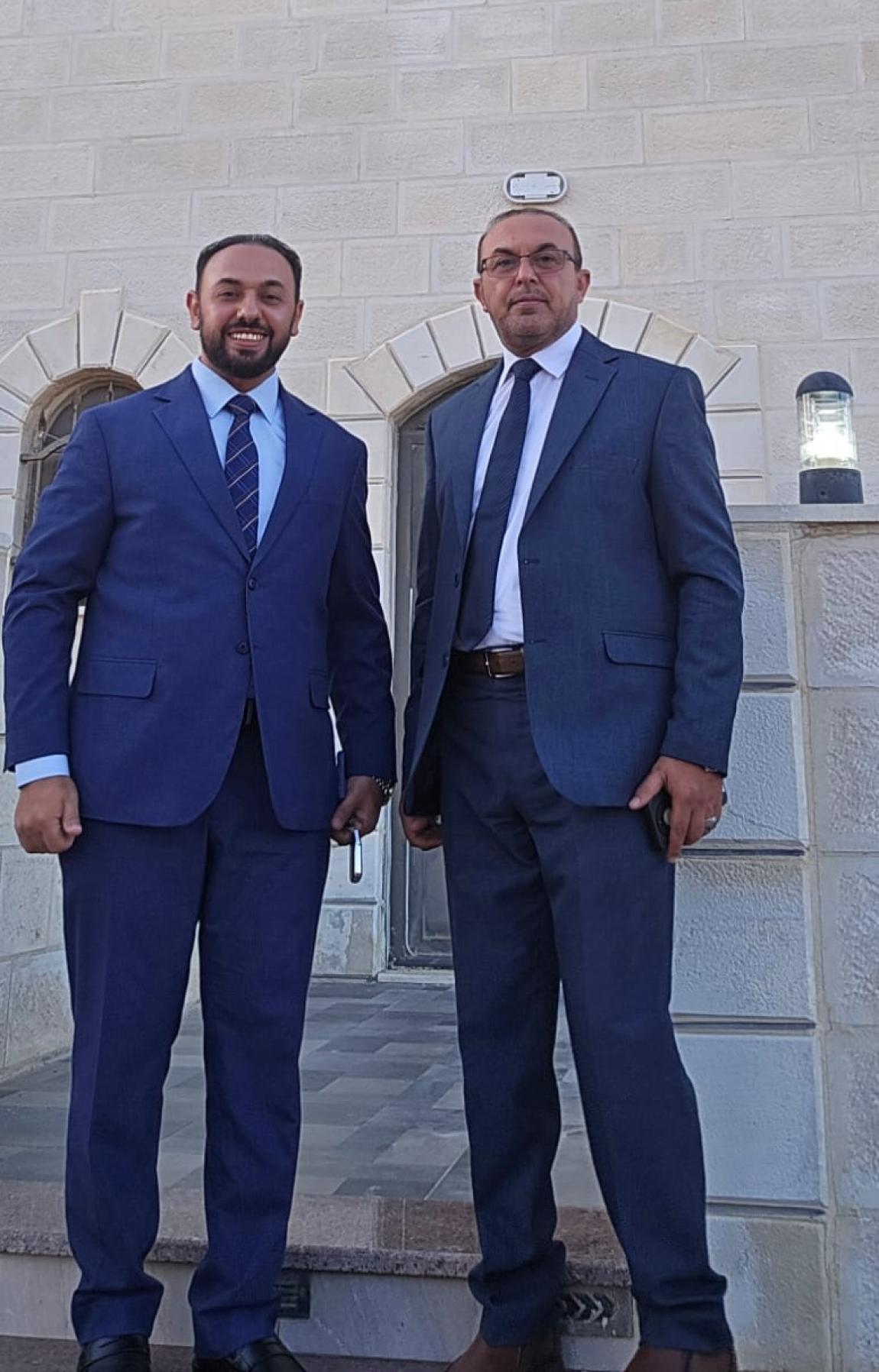 أبناء الشيخ الدكتور عبد الرحمن إبداح يهنئؤون شقيقهم الدكتور سعود إبداح