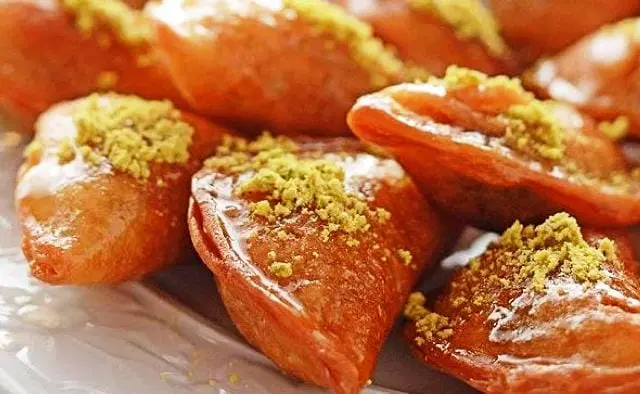 أسعار القطايف في رمضان ..  1.25 دينار للعادي و1.30 للعصافيري