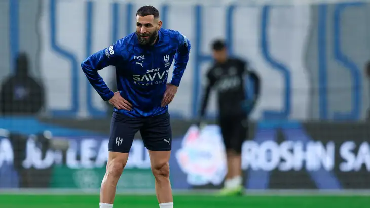 الهلال يكشف آخر مستجدات إصابة بنزيما