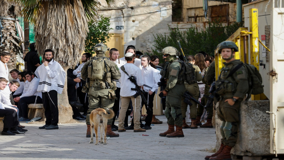 mainThumb