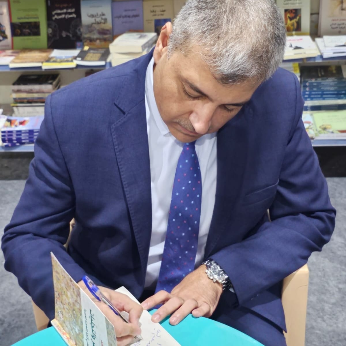 سامر خير يوقع كتابه الجديد