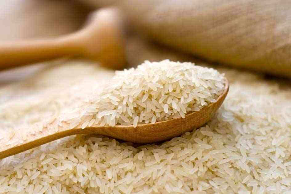 النيابة العامة تُسند 4 تهم لمدير شركة وزَّعت أرزًا فاسدًا لأردنيين