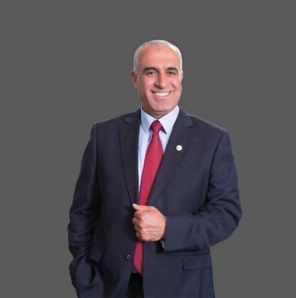 الدكتور عاطف الخرابشة  ..  مبارك عضوية المجلس التنفيذي العالمي للجامعات