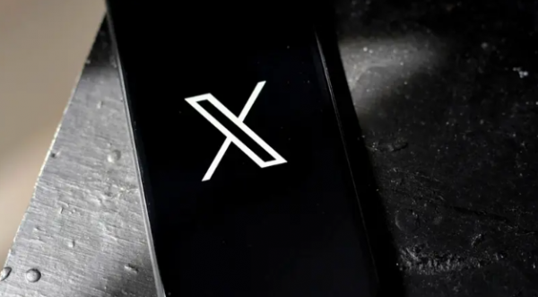 منصة "إكس" ترفع رسوم نشر الروابط 