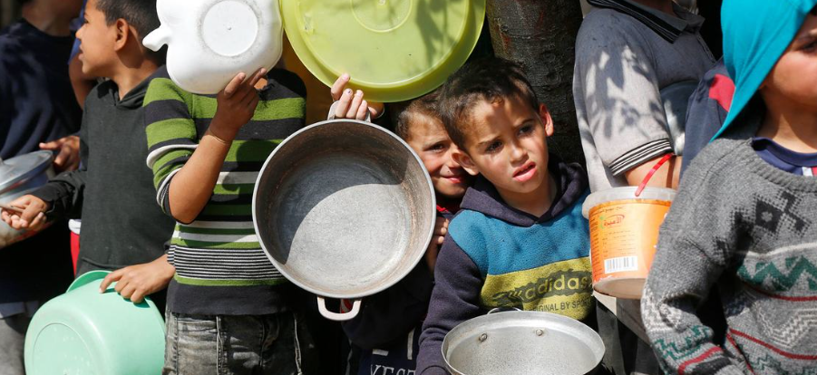 الأونروا: 112 طفلا يصابون بسوء التغذية يوميا