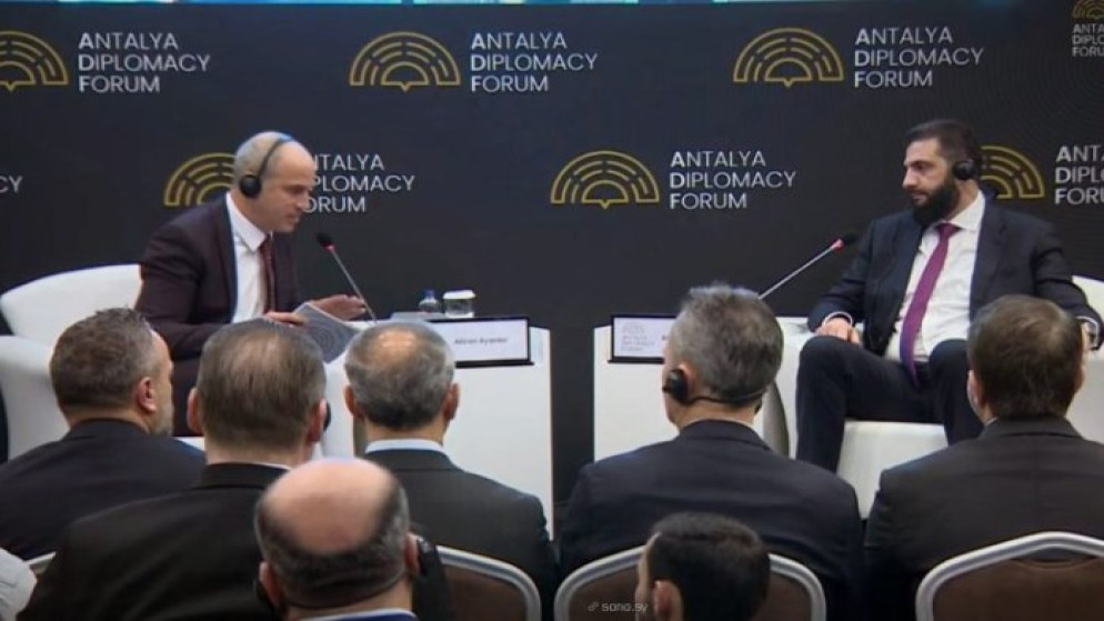 الشرع: اعتراف أي دولة بأحقية إسرائيل بالجولان السوري المحتل باطل