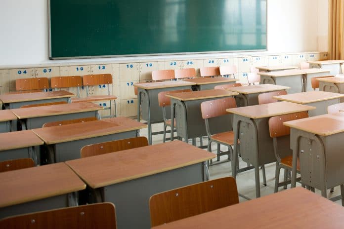 تحديد 100 مدرسة لتحسين بنيتها غير المدرجة ضمن خطة وزارة التعليم للسنوات المقبلة