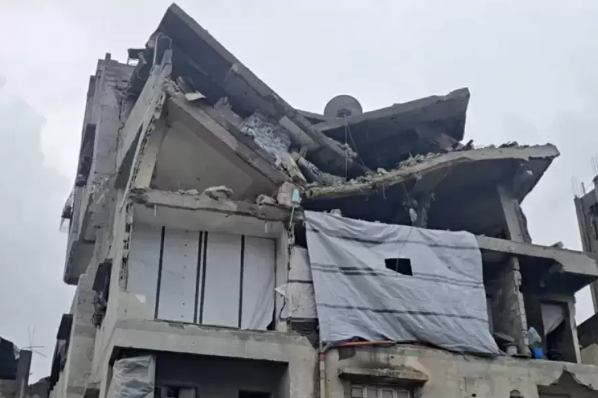 انهيار المنزل بسبب المنخفض ..  أحد أشكال المعاناة والموت في غزة