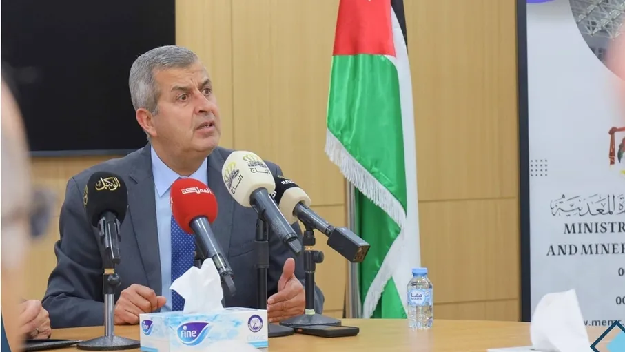 الخرابشة يؤكد أهمية إدماج أنظمة التخزين ضمن منظومة الطاقة المتجددة 