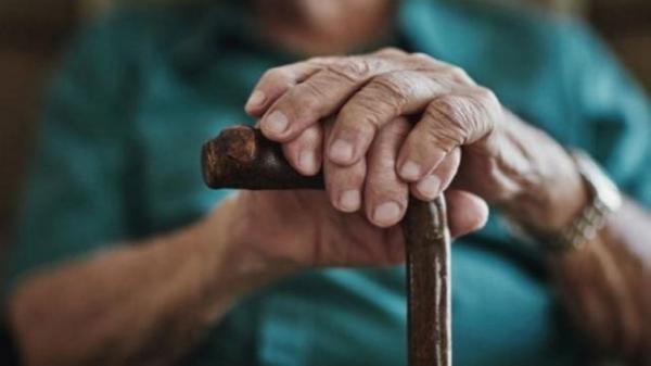 بعد 60 عامًا  ..  مسن يكتشف أنه وريث شرعي لعائلة ثرية