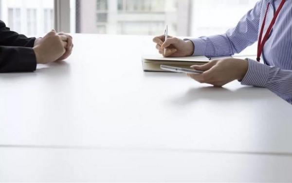 دعوات لامتحانات تنافسية لوظائف حكومية وفصل متغيبين - أسماء