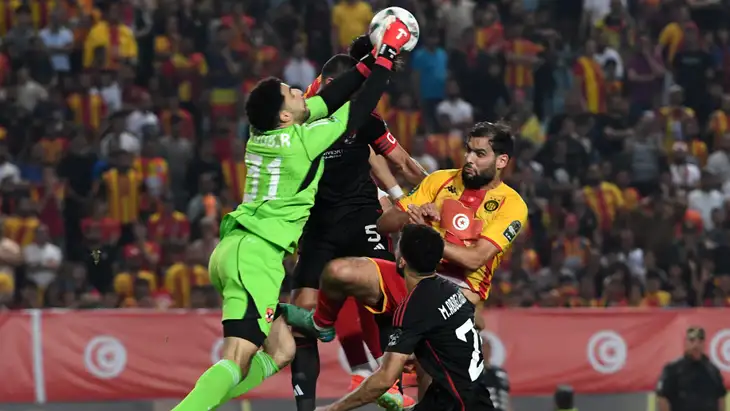 قبل موقعة رادس ..  اللون الأحمر يصبغ تاريخ مواجهات الترجي والأهلي