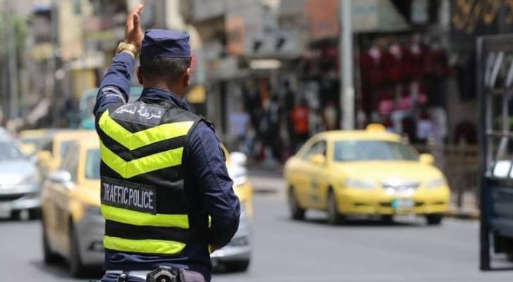 رقيب سير يٌسعف مواطن للمستشفى بعد تعرضه لتشنجات حادة أثناء القيادة