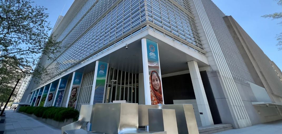 البنك الدولي يرفع توقعاته لنمو منطقة الشرق الأوسط في 2025