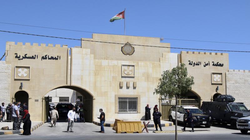محكمة أمن الدولة تمهل أردنيين 10 أيام لتسليم أنفسهم - أسماء