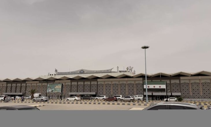 دمشق ..  وصول 32 سوريا ضمن أول طائرة إجلاء من السودان