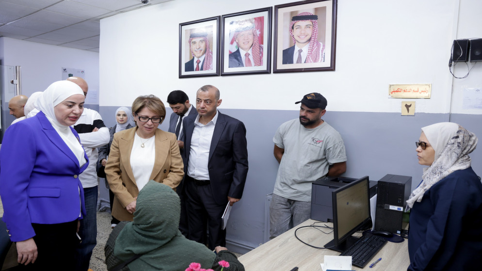 بني مصطفى والبلبيسي تجريان زيارات مفاجئة لمكاتب "المعونة"