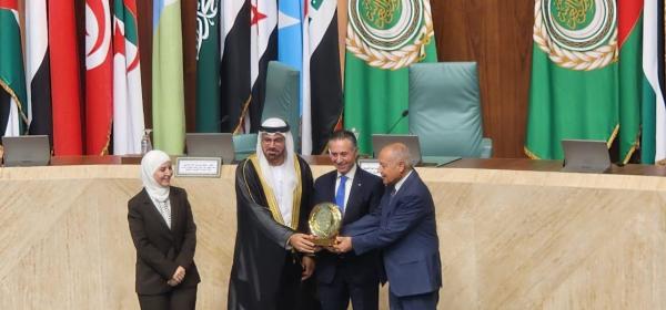 "وزارة الصناعة" و"دائرة الجمارك" تفوزان بجائزتين للتميز الحكومي العربي