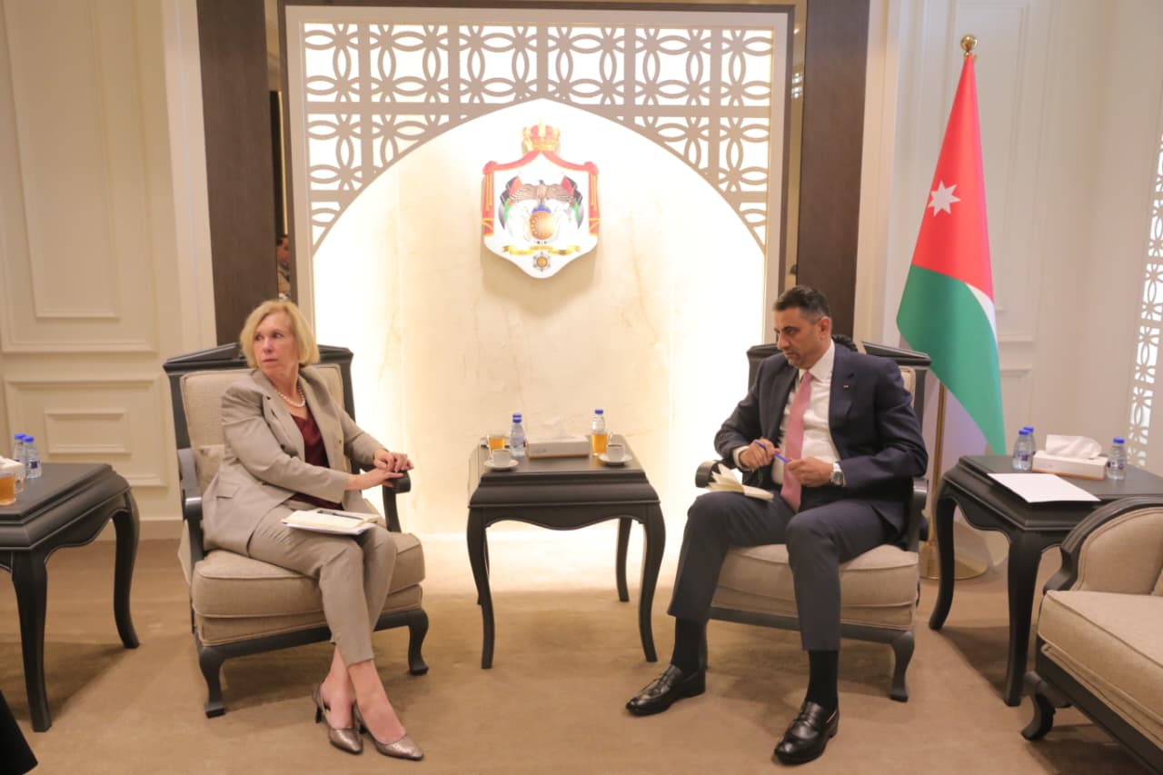 أبو حسان يلتقي السفيرة الأسترالية 