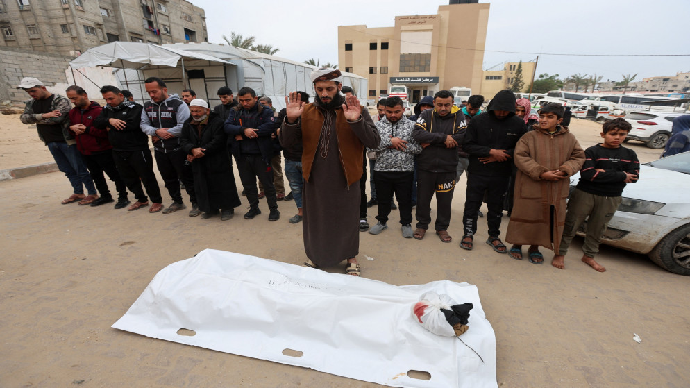 7 شهداء جراء قصف الاحتلال الإسرائيلي مناطق عدة في قطاع غزة