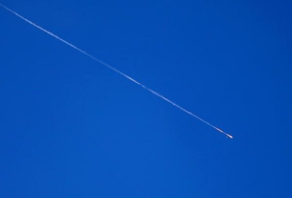 اعتراض صواريخ وسط إسرائيل  ..  وصفارات إنذار في تل أبيب