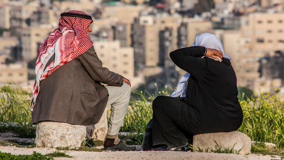 طقس معتدل في معظم المناطق وحار نسبيا في الأغوار والعقبة
