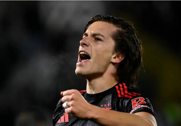 5 ملايين يورو تفصل كاريراس عن ريال مدريد