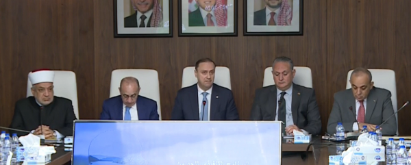 الحكومة تطلق البرنامج التنفيذي لاستراتيجية النظافة والحد من الإلقاء العشوائي للنفايات