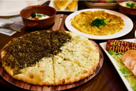 طريقة عمل مناقيش الزعتر بالفيتا