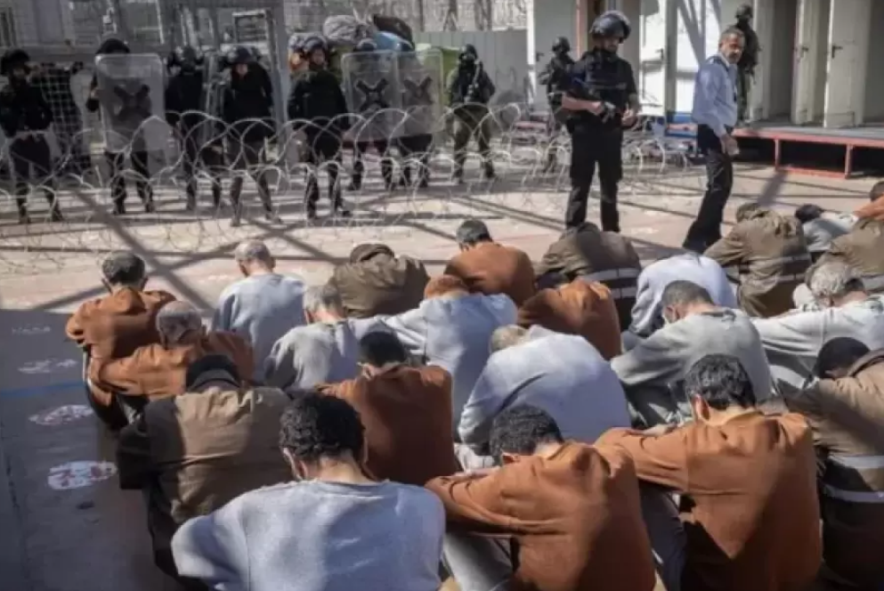 هيئة شؤون الأسرى: تصاعد وتيرة العزل الانفرادي في سجون الاحتلال