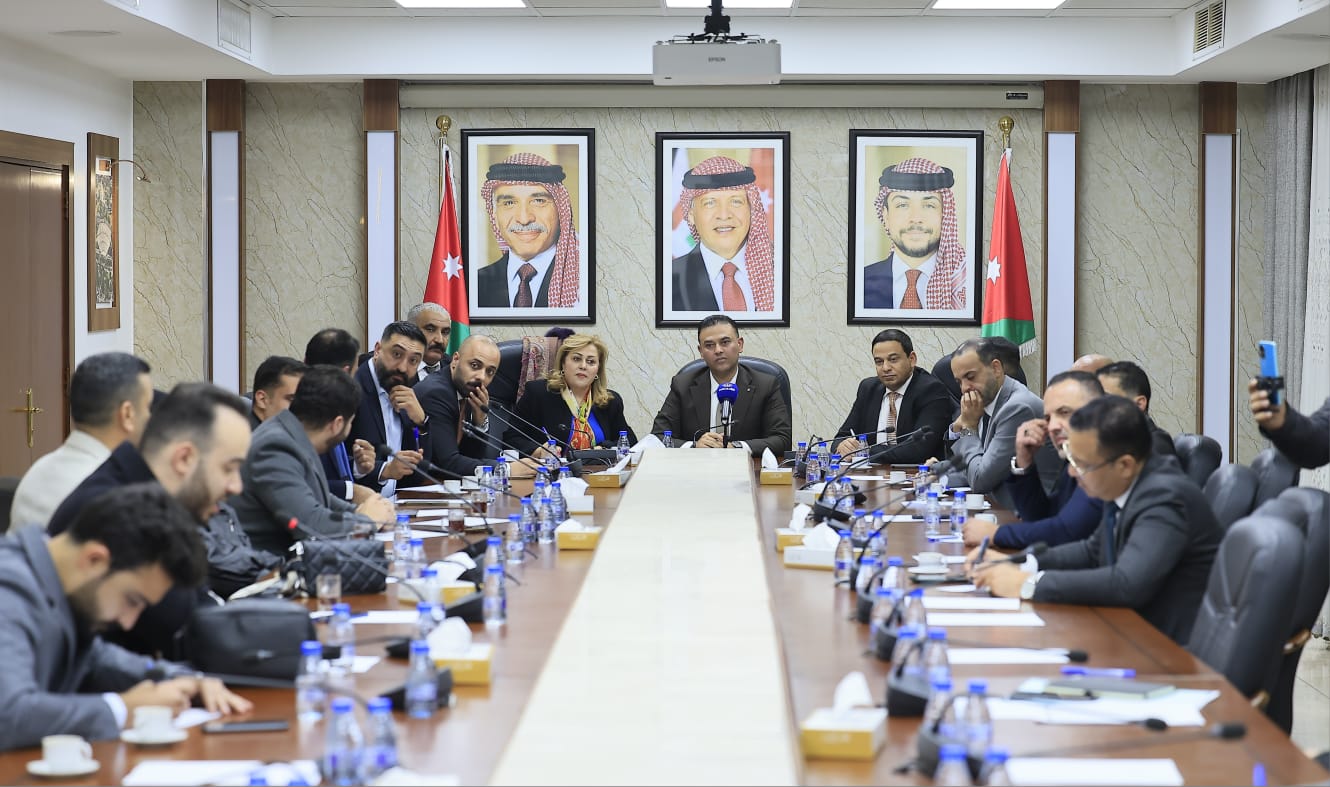 " عزم النيابية" تبحث مع شباب الحزب تعزيز المشاركة السياسية وتمكين الشباب