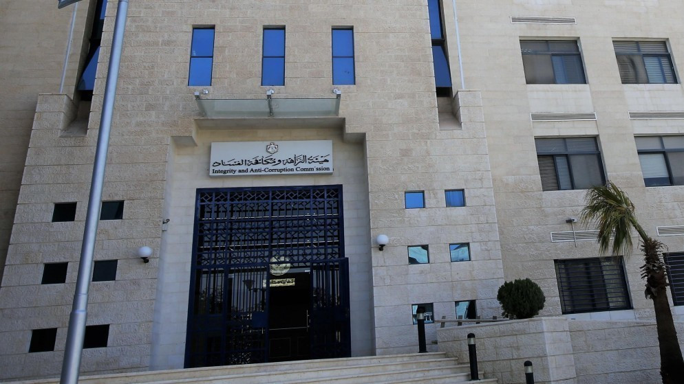 توقيف موظفين اثنين احدهما من بلدية مأدبا والثاني من شركة تشغيل الموانىء  