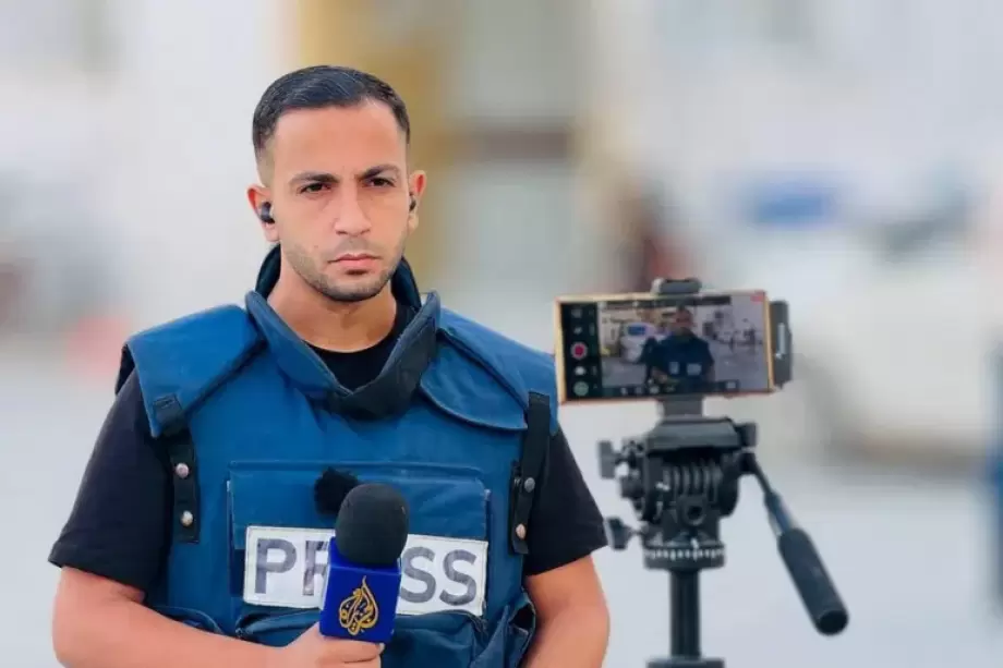 بعد عام على استشهاده ..  أنس الشريف حاضر بصوته وصورته  