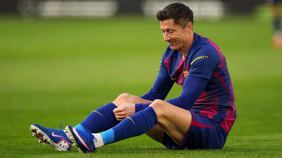 برشلونة يحسم قراره بشأن التجديد لليفاندوفسكي