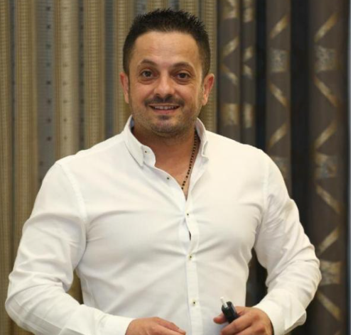 النادي يهنئ أيمن عاصي بعيد ميلاده
