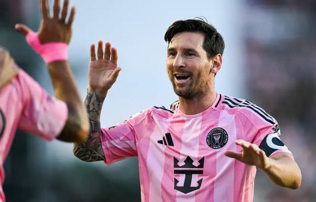 حال انضمامه ..  الكشف عن الوجهة الأقرب لميسي في الدوري السعودي