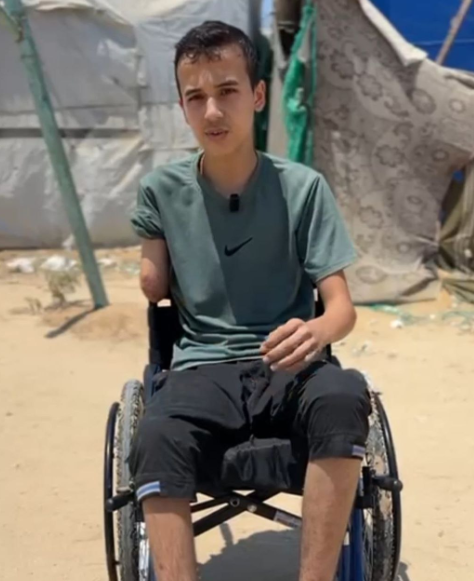 صاروخ إسرائيلي يمزّق جسد الطفل عبيدة عطوان ويغتال حلمه الرياضي  