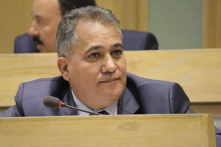 الهميسات يسأل الحكومة عن تعيينات في بلدية إربد الكبرى ويطالب بالتدقيق في سلامة إجراءاتها