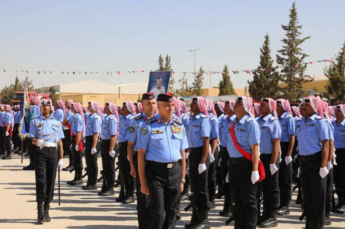 المعايطة يرعى حفل تخريج كوكبة جديدة من منتسبي الأمن العام (صور)