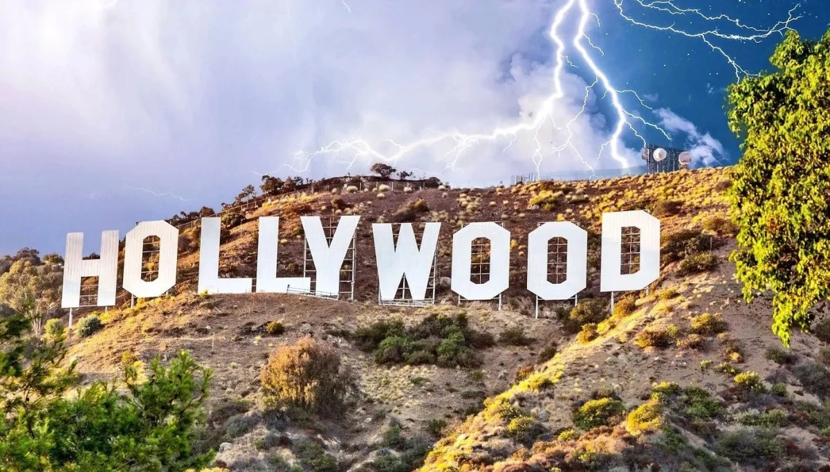 ترامب يفرض رسوم جمركية بنسبة 100% على الأفلام المنتَجة خارج أمريكا