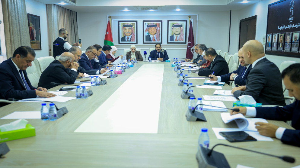 "القانونية النيابية" تبحث "معدل الملكية العقارية 2026"