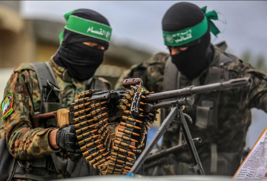 إعلام الاحتلال : الحركة ستقاتل حتى آخر رصاصة