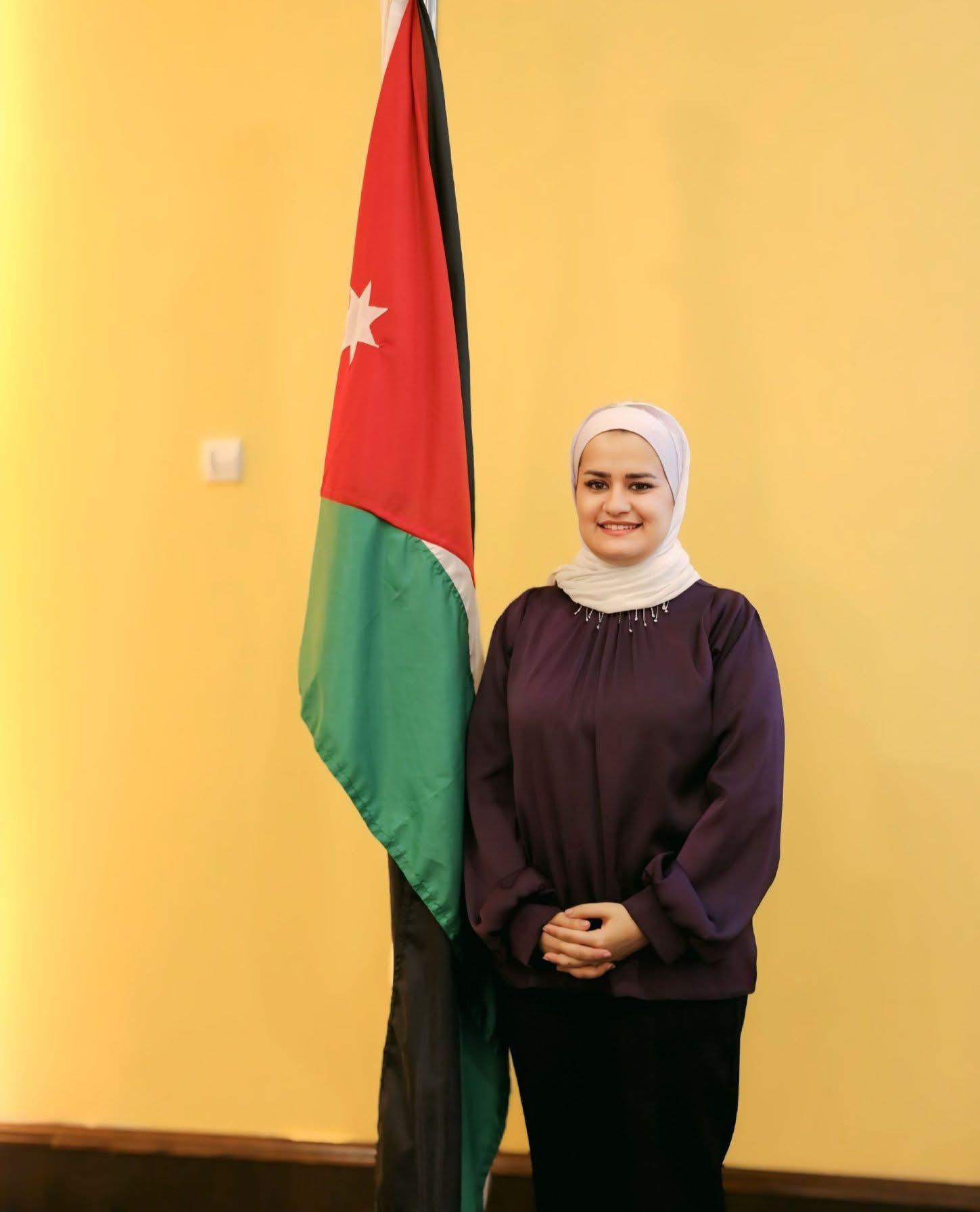 "على العهد" ..  حين يروي الوطن حكايته في وجه قائده