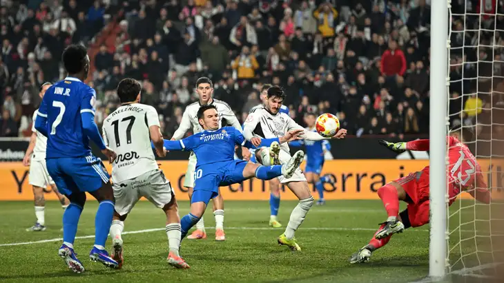 المصائب لا تأتي فرادى ..  ريال مدريد يبدأ عهد أربيلوا بالخروج من كأس الملك