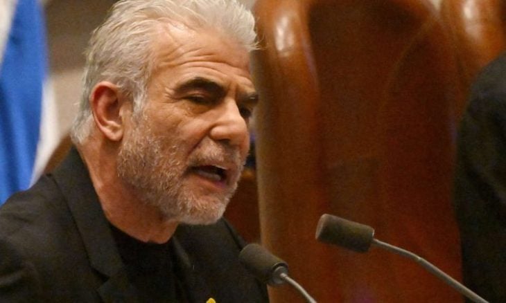 لبيد: إسرائيل ما زالت تعيش أخطر أزماتها السياسية في التاريخ