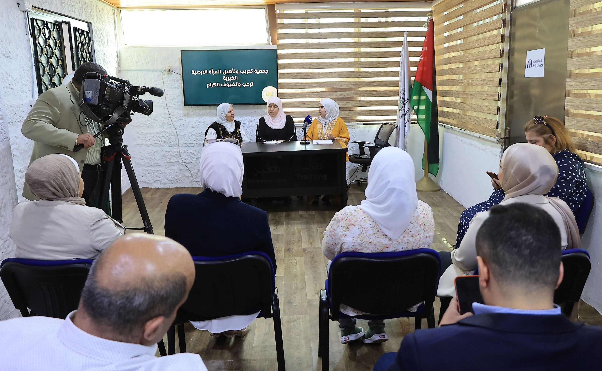 " المرأة النيابية" تزور جمعية تأهيل المرأة الأردنية الخيرية 